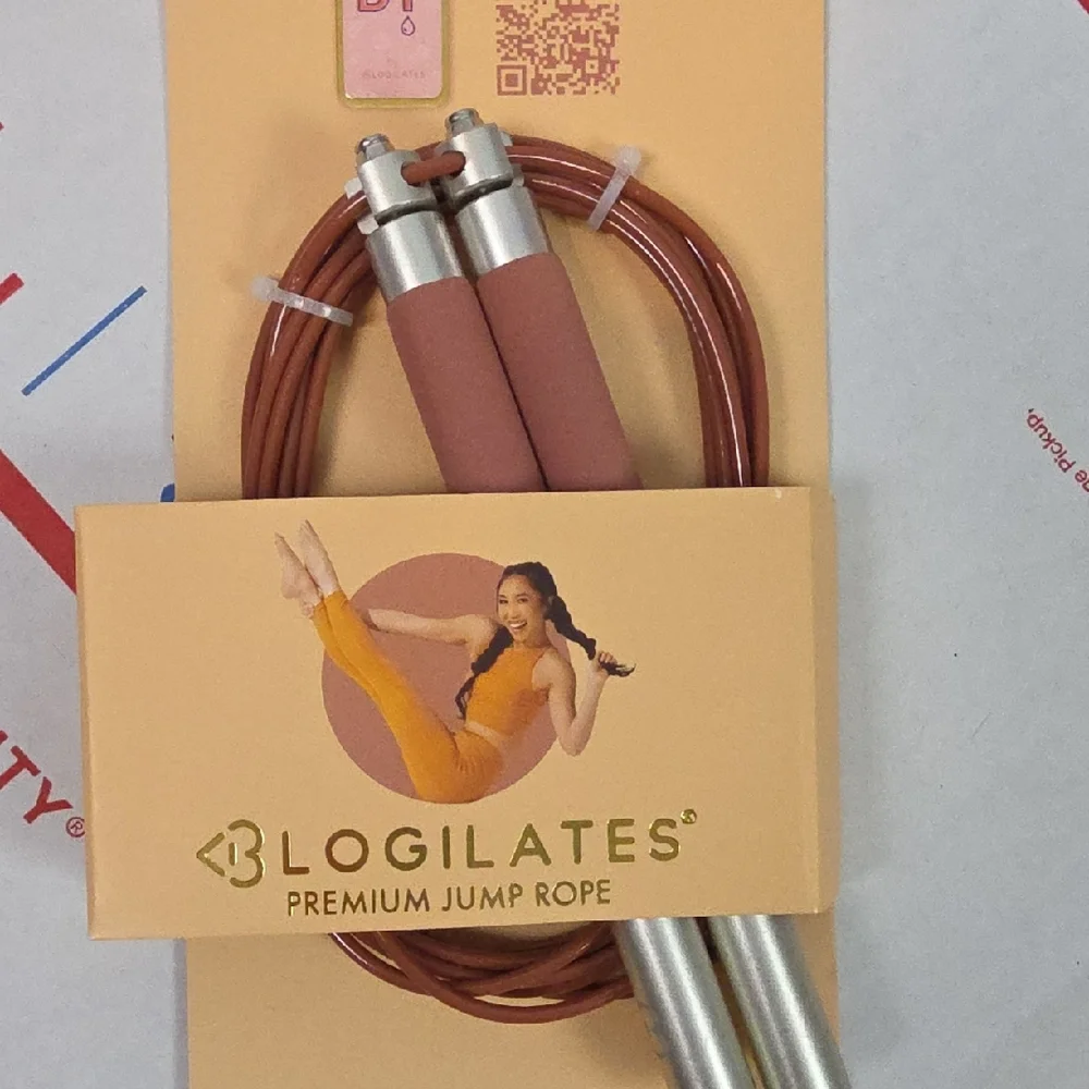NEW Blogilates Premium Jump Rope - Picture 2 of 4